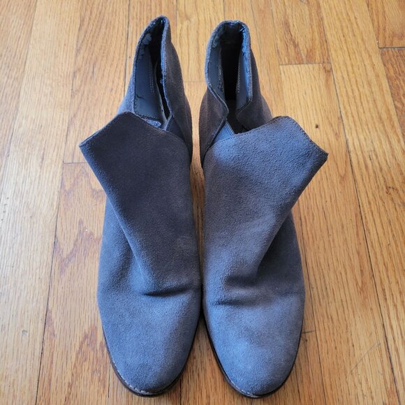 Cole Haan 7.5 B Gray Leather Slip On Heeled Booties Shoes USA Western Yellowston - Picture 7 of 7